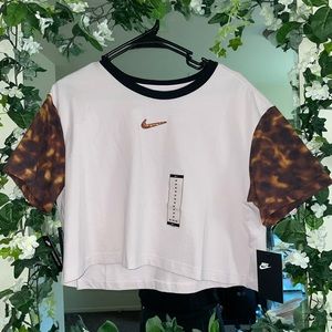 Nike Crop Top